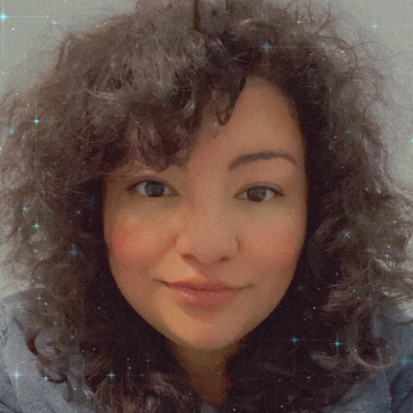 Meet your Posher, Elisa - Picture 1 of 1